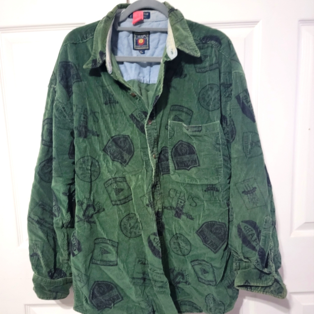 Chaps XL green corduroy, button down